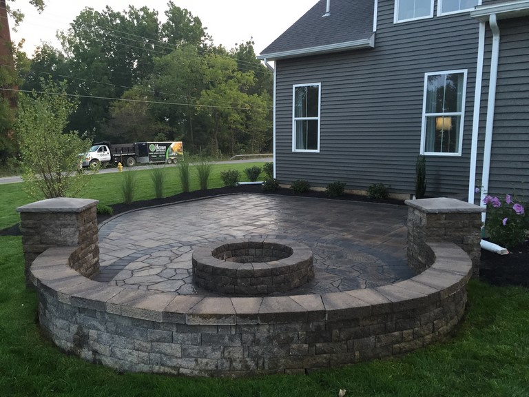 Buffalo Landscaping, Buffalo Lawn Care Services - Henry Services